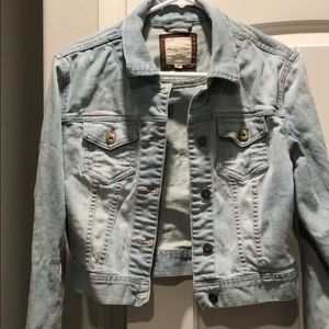 Cropped light jean jacket